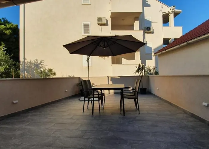 Kvaternik - Stan * ボル