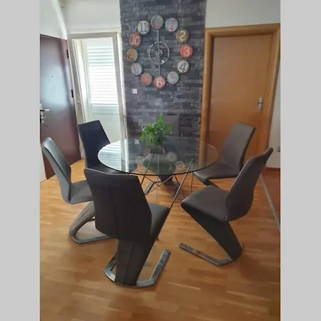 Kvaternik - Stan Apartman